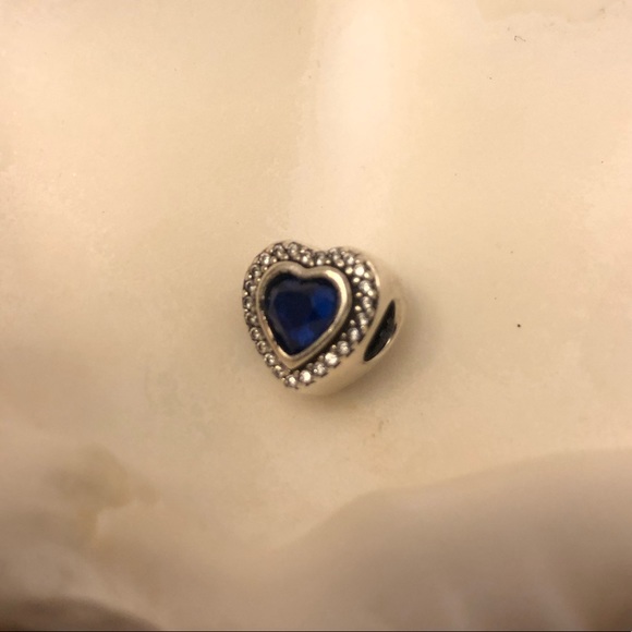 Pandora Sapphire heart charm. - Picture 4 of 6